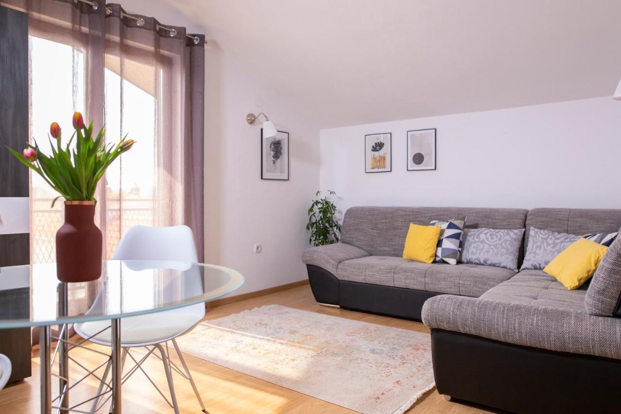 Apartman Ivo Kaštela Exterior foto